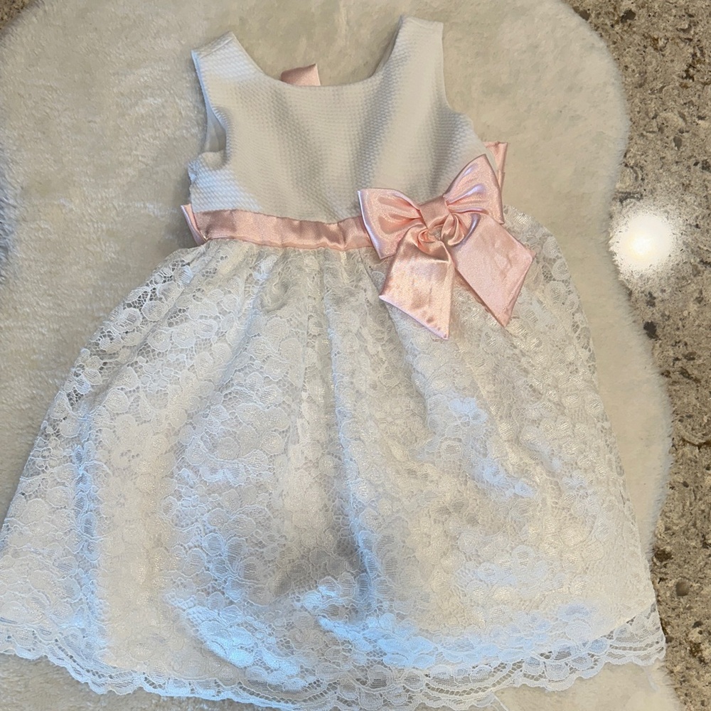 Little girl wedding or Easter fancy dress